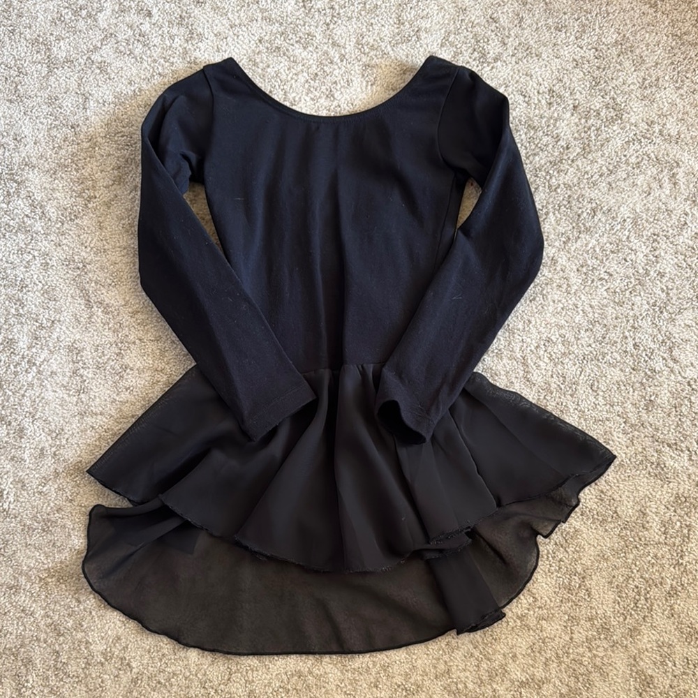 EUC Classic black, long sleeve leotard size 3-4T